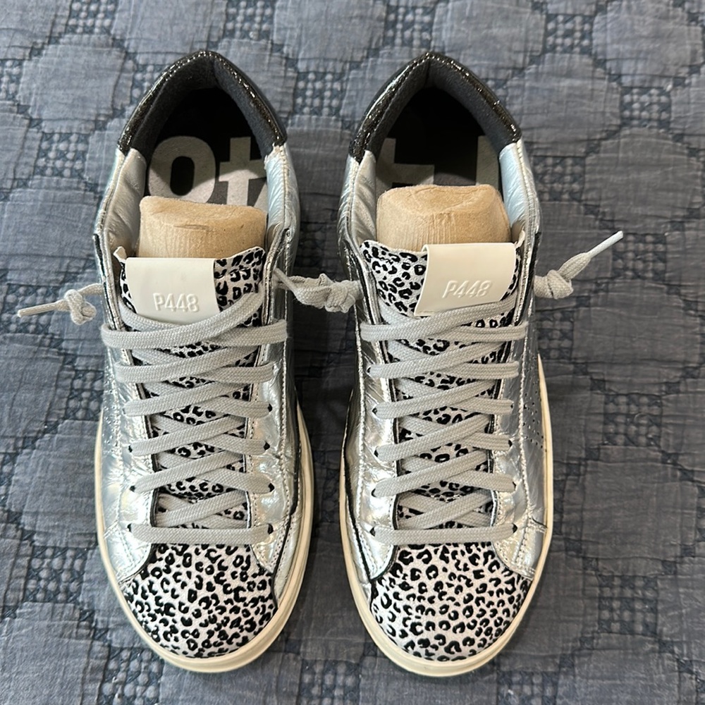 P448 metallic sneakers
